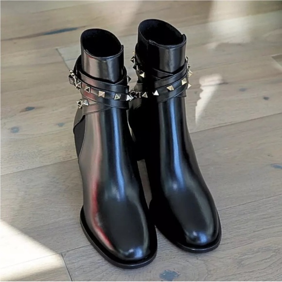 Valentino Garavani Rockstud Buckle Ankle Booties Black Size 38 EU (US 8), Boots - Picture 6 of 17